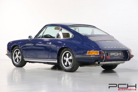 PORSCHE 911 2.2 E