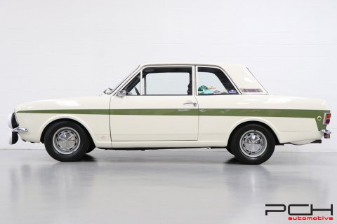 FORD Cortina Lotus MKII (RHD)