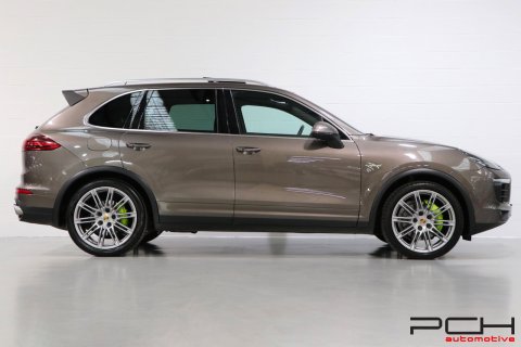 PORSCHE Cayenne S 3.0i V6 333cv e-Hybrid Tiptronic S - TOP CONFIGURATION ! -