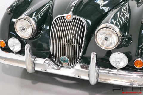 JAGUAR XK 150 FHC - MOTEUR 3.8 S -