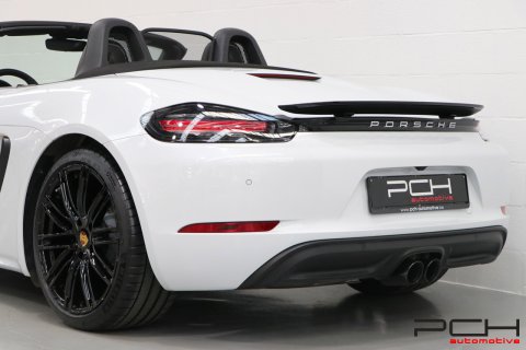 PORSCHE Boxster 718 2.0 Turbo 300cv PDK