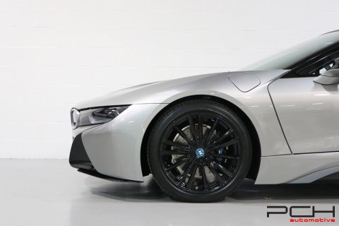 BMW i8 Roadster Plug-In Hybrid