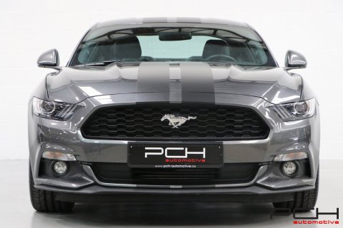 FORD Mustang Fastback 2.3 EcoBoost 313cv Aut.