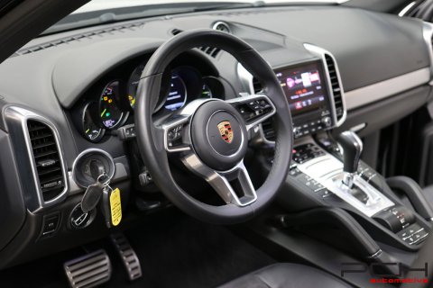 PORSCHE Cayenne S 3.0i V6 333cv e-Hybrid Tiptronic S 