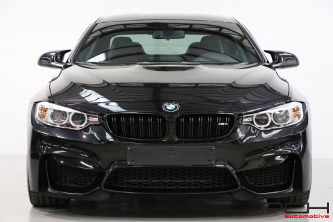 BMW M4 3.0 430cv DKG Drivelogic - IMMACULATE CONDITION !!! -