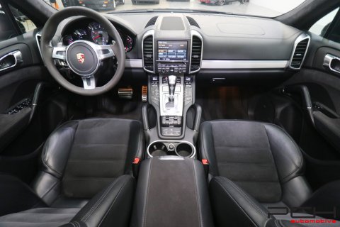 PORSCHE Cayenne GTS 4.8i V8 420cv Tiptronic S