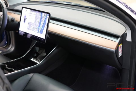 TESLA Model 3 Dual Motor Long-Range