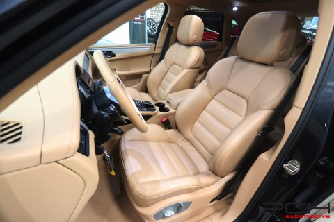 PORSCHE Macan GTS 3.0 V6 360cv Bi-Turbo PDK - Porsche Approved -
