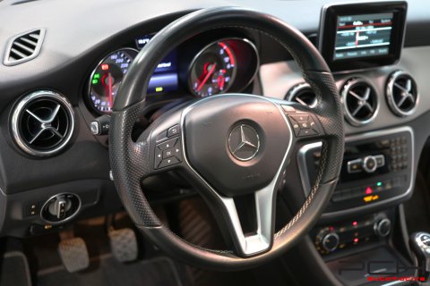 MERCEDES-BENZ GLA 200 CDi 136cv Urban