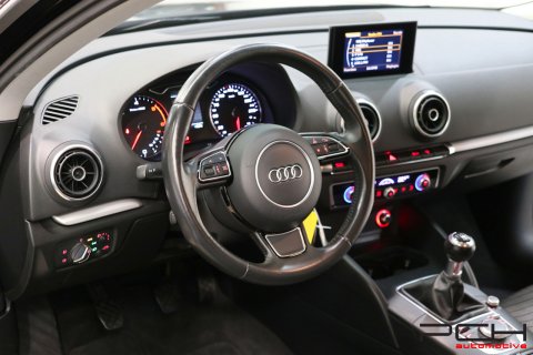 AUDI A3 1.6 TDi 110cv Ambition