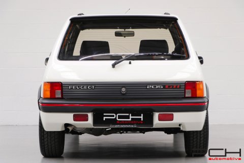 PEUGEOT 205 GTi 1.9 + Toit Ouvrant