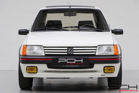 PEUGEOT 205 GTi 1.9 + Toit Ouvrant