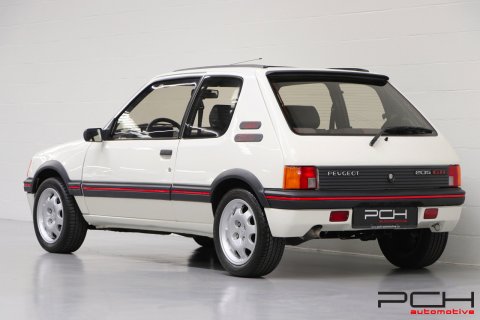 PEUGEOT 205 GTi 1.9 + Toit Ouvrant