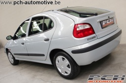 RENAULT Megane 1.4i 16v Expression *** 38.000 Kms!!! ***