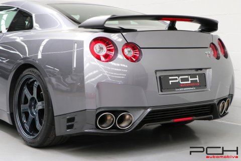 NISSAN GT-R 3.8 Turbo V6 550cv - Black Edition -