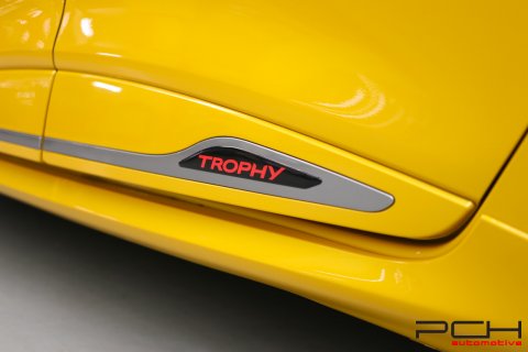 RENAULT Clio RS Trophy 1.6 Turbo 220cv EDC Aut.