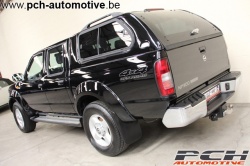 NISSAN Navara NP300 2.5 DCi Pick-Up King Cab + Hard-Top