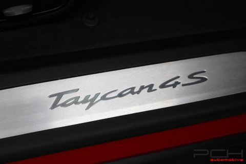 PORSCHE Taycan 4S 435cv