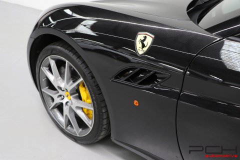 FERRARI California 4.3i V8 460cv - Garantie Ferrari Power -