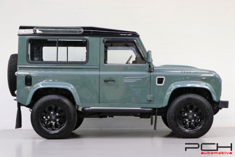 LAND ROVER Defender 90 TD4 SE - UNIQUE -