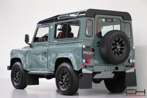 LAND ROVER Defender 90 TD4 SE - UNIQUE -