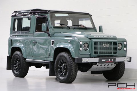 LAND ROVER Defender 90 TD4 SE - UNIQUE -