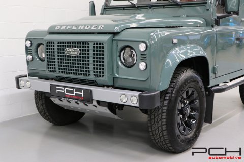 LAND ROVER Defender 90 TD4 SE - UNIQUE -