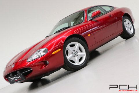 JAGUAR XK8 Coupé 4.0i V8 284cv