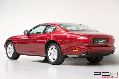 JAGUAR XK8 Coupé 4.0i V8 284cv