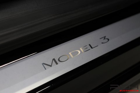 TESLA Model 3 Dual Motor Long-Range