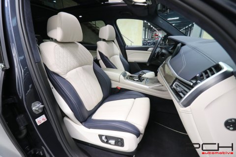BMW X7 xDrive40i 340cv Aut. - Design Pure Excellence - FULL FULL OPTIONS !!! -
