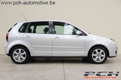 VOLKSWAGEN Polo 1.4i 16v On Tour