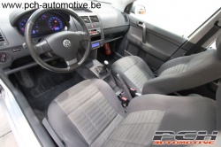 VOLKSWAGEN Polo 1.4i 16v On Tour