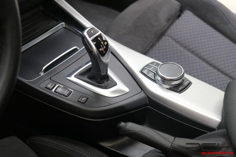 BMW M140i 340cv xDrive Sporthatch Aut. - UTILITAIRES 2 PLACES -