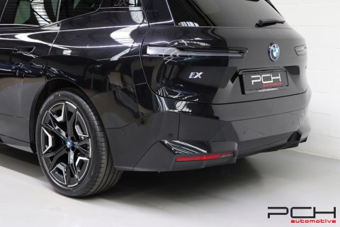 BMW iX xDrive40 340cv - Kit Sport -