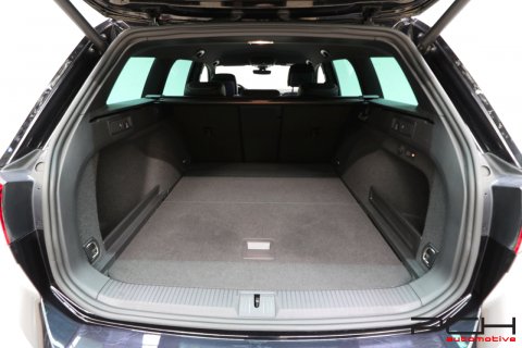 VOLKSWAGEN Passat Variant 2.0 TDi 190cv 4Motion DSG Aut. - Elegance -
