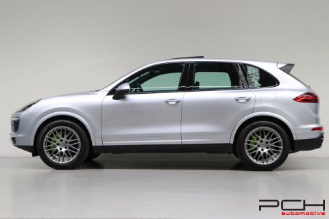 PORSCHE Cayenne S 3.0i V6 333cv e-Hybrid Tiptronic S