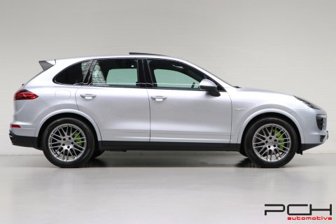 PORSCHE Cayenne S 3.0i V6 333cv e-Hybrid Tiptronic S