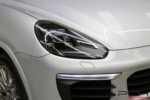 PORSCHE Cayenne S 3.0i V6 333cv e-Hybrid Tiptronic S