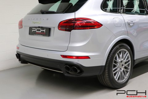 PORSCHE Cayenne S 3.0i V6 333cv e-Hybrid Tiptronic S