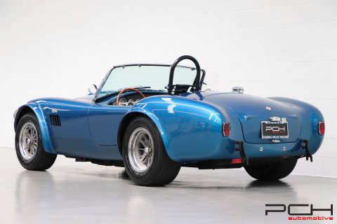 SHELBY Cobra 289 FIA