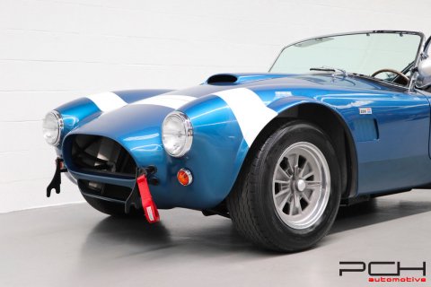 SHELBY Cobra 289 FIA