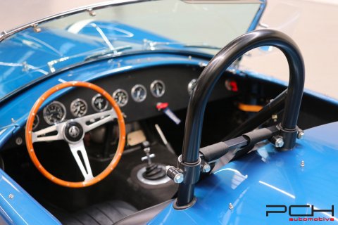 SHELBY Cobra 289 FIA