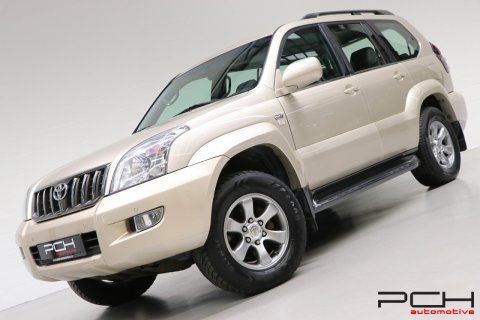 TOYOTA Land Cruiser 3.0 D-4D VIP 173cv - 8 places -