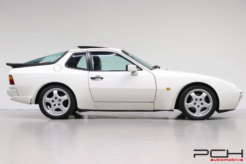 PORSCHE 944 Turbo Targa 2.5i 226cv