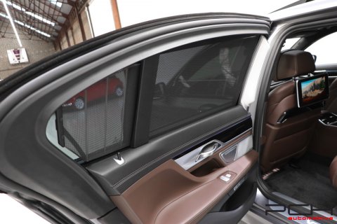 BMW M760Li xDrive V12 6.6i 610cv Aut. - FULL FULL Options ! -