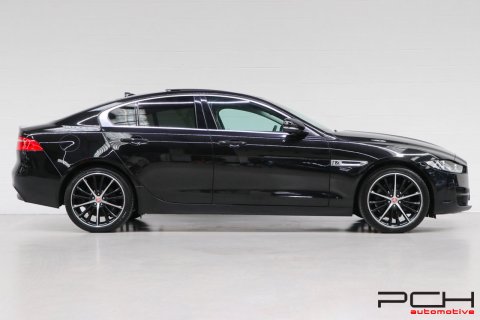 JAGUAR XE 2.0 D 180cv Aut. - Portfolio -