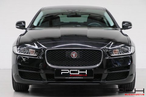 JAGUAR XE 2.0 D 180cv Aut. - Portfolio -