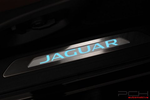 JAGUAR XE 2.0 D 180cv Aut. - Portfolio -