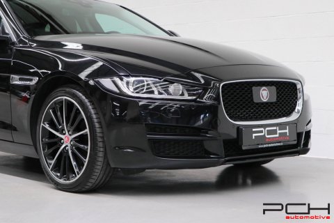 JAGUAR XE 2.0 D 180cv Aut. - Portfolio -